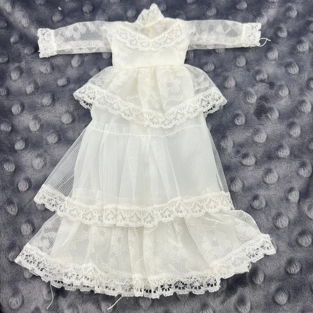 Vintage Barbie White Lace Wedding Dress Long Sleeve Gown Layered 1970s HTF